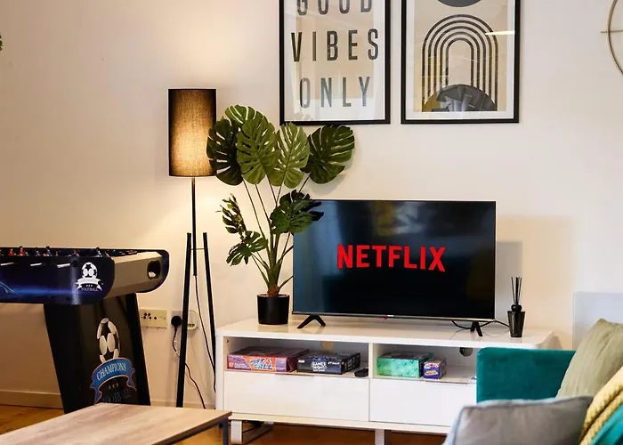 Luxury Centre Flat With Free Parking 公寓