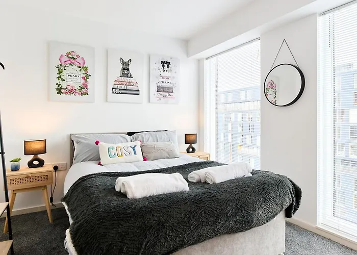 Luxury Centre Flat With Free Parking * 리즈